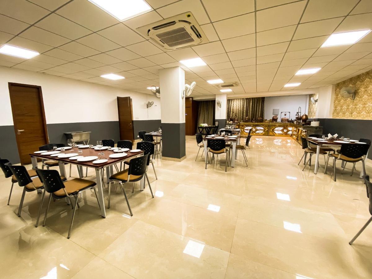 Sky Suites Gurgaon Eksteriør billede