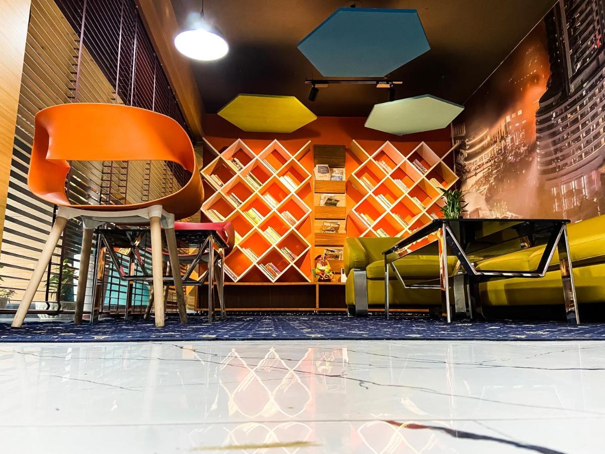 Sky Suites Gurgaon Eksteriør billede